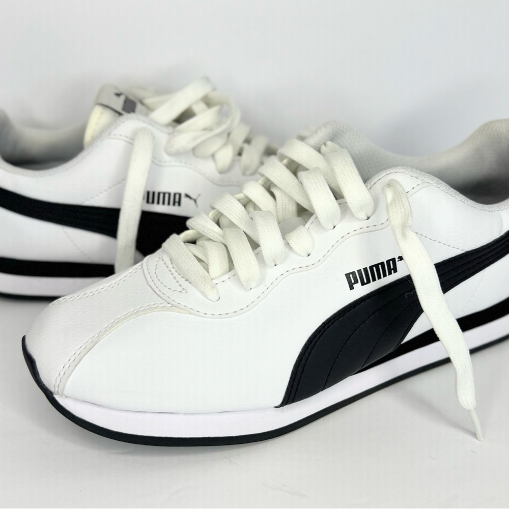 (Final Price)

Puma Classic White and Black Sneakers